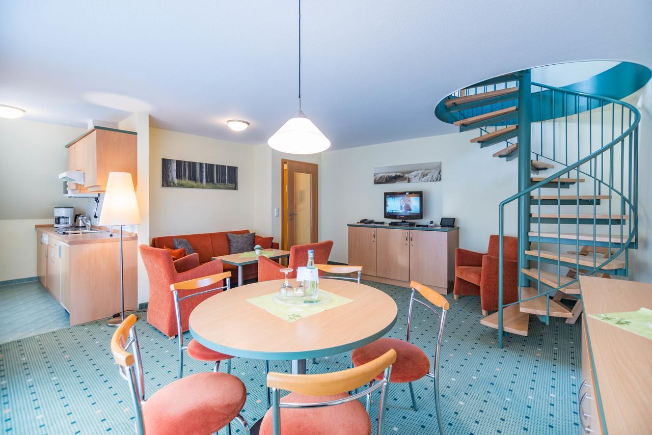 Am Weststrand Apartmenthaus Waldeck Ostseebad Kühlungsborn Eksteriør billede